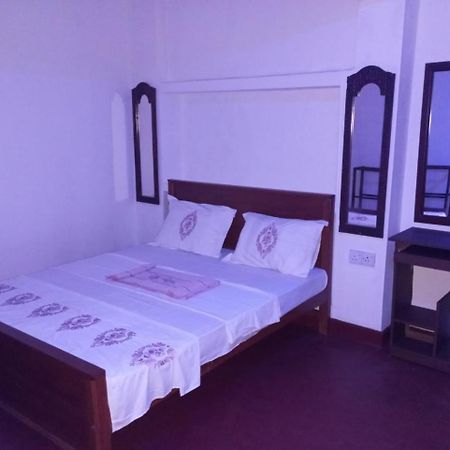 Relax Home Rambukkana 外观 照片