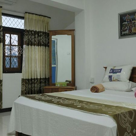 Relax Home Rambukkana 外观 照片